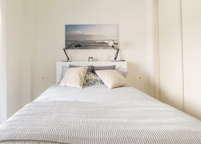 2266-amazing Newly Furnished Apt,on Golf, Sea View Apartment